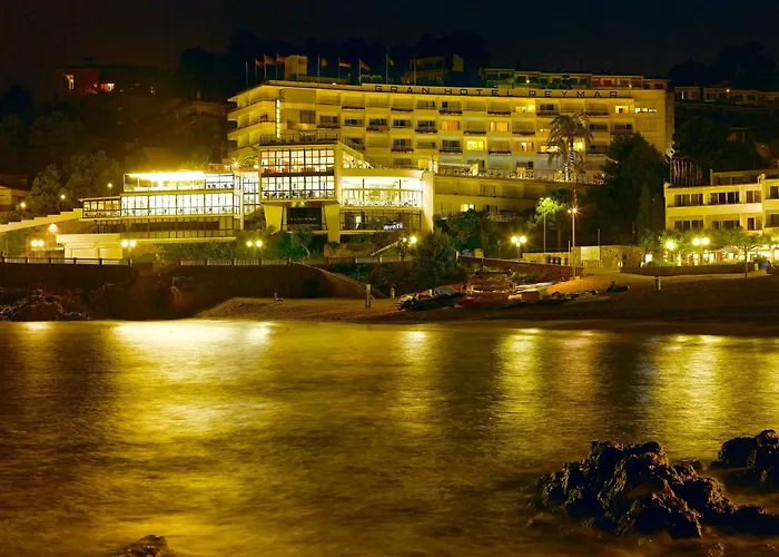 Gran Reymar 4 Sup 滨海托萨