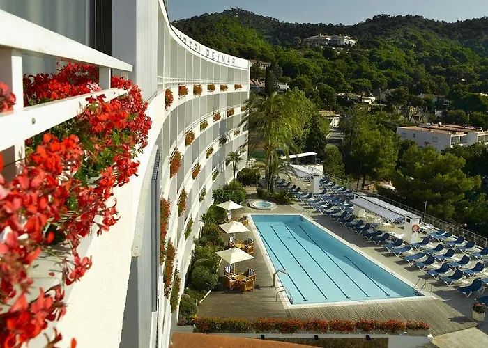 Gran Reymar 4 Sup 滨海托萨